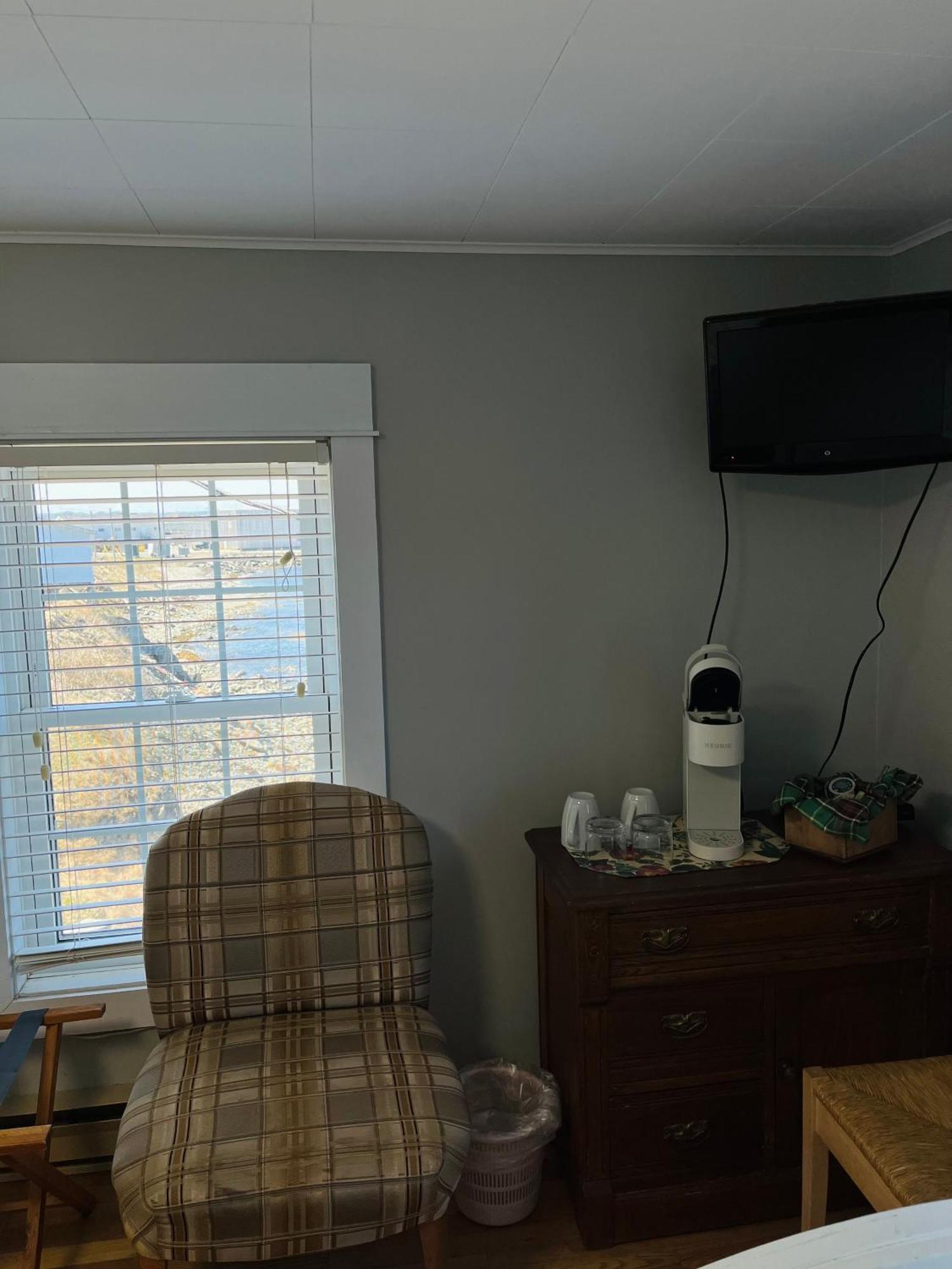Toulinguet Inn - Suites Twillingate Exterior photo